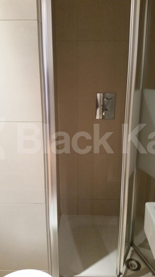 			LET , 2 Bedroom, 1 bath, 1 reception Apartment			 Bedford Road, Clapham North